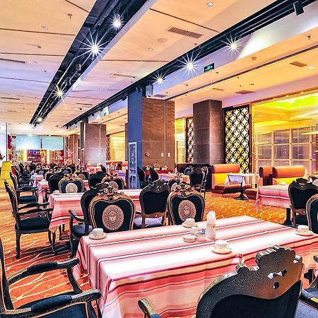 Uiles Hotel Хоххот Екстериор снимка