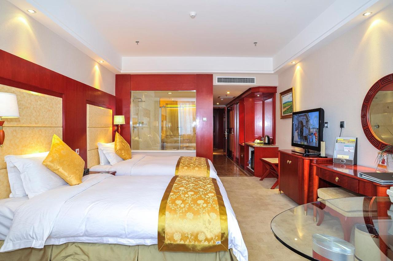 Uiles Hotel Хоххот Екстериор снимка