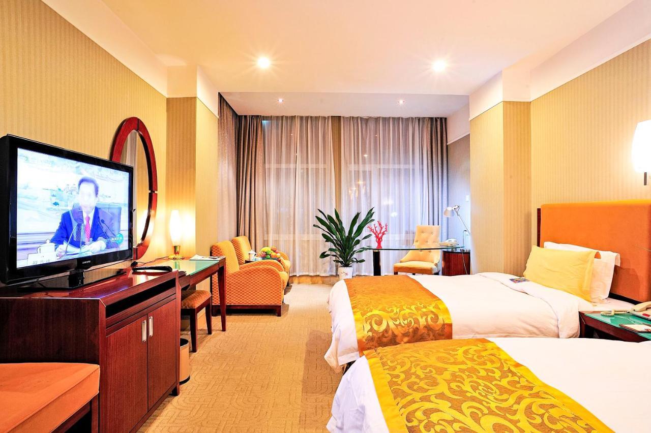 Uiles Hotel Хоххот Екстериор снимка