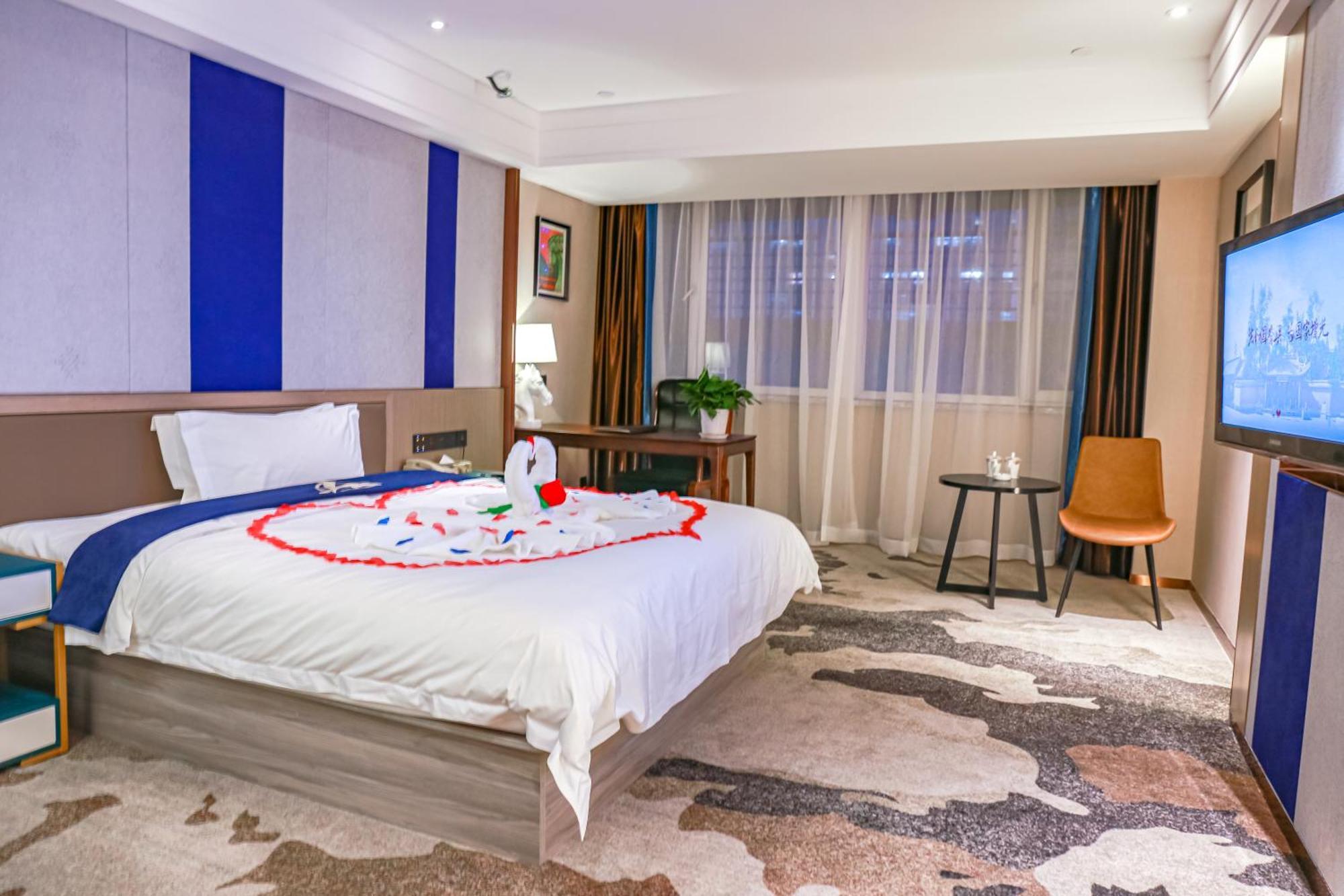 Uiles Hotel Хоххот Екстериор снимка