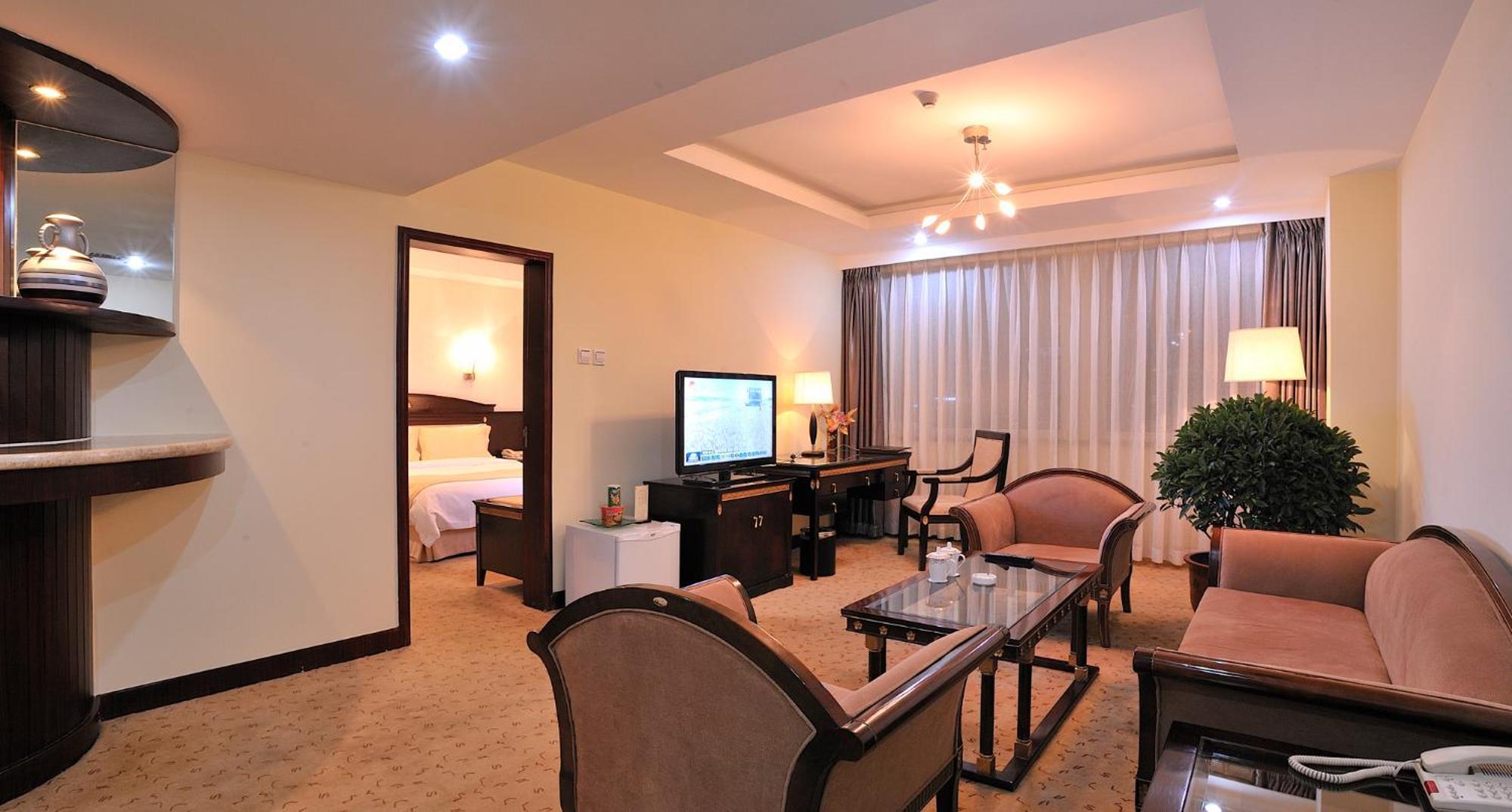 Uiles Hotel Хоххот Екстериор снимка