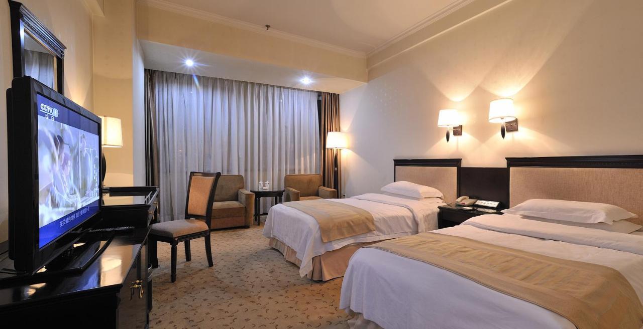 Uiles Hotel Хоххот Екстериор снимка